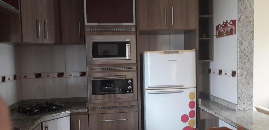דירות Residencial Franca גרופאבה מראה חיצוני תמונה